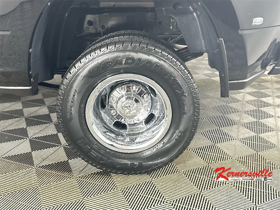 2026 Ram 3500 - Image 17 of 21