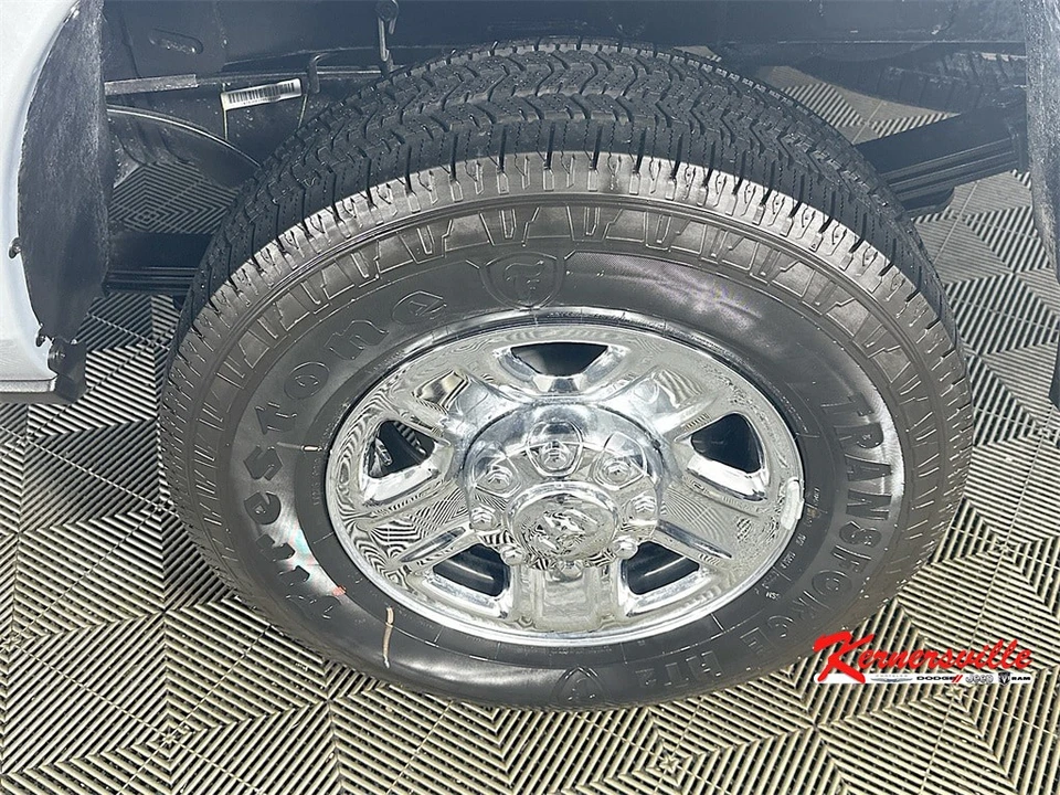 2026 Ram 3500 - Image 16 of 20