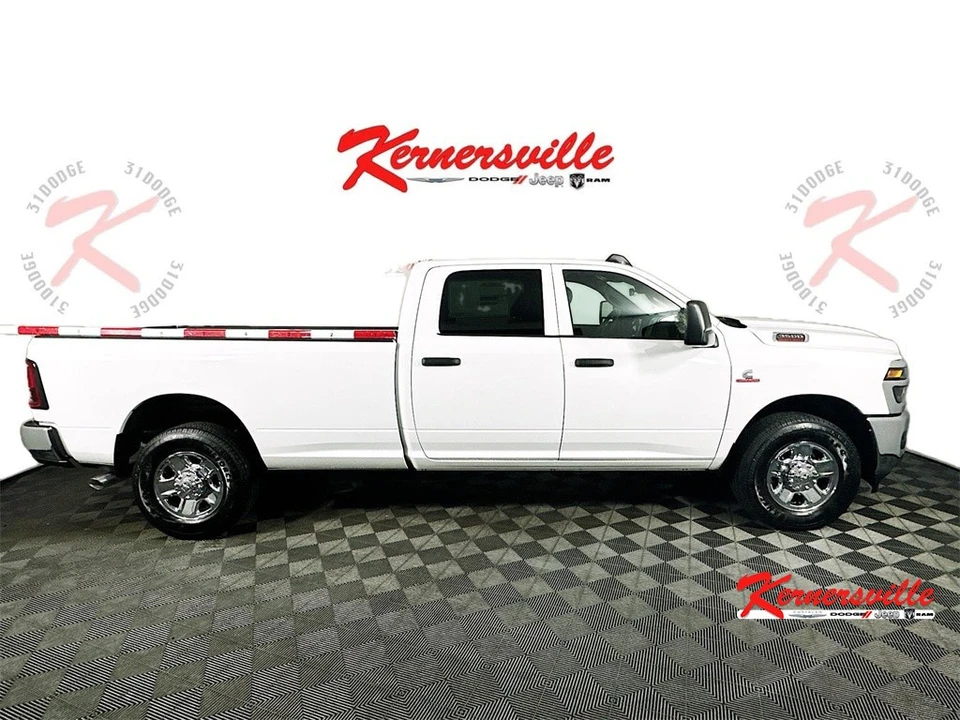 2026 Ram 3500 - Image 8 of 12