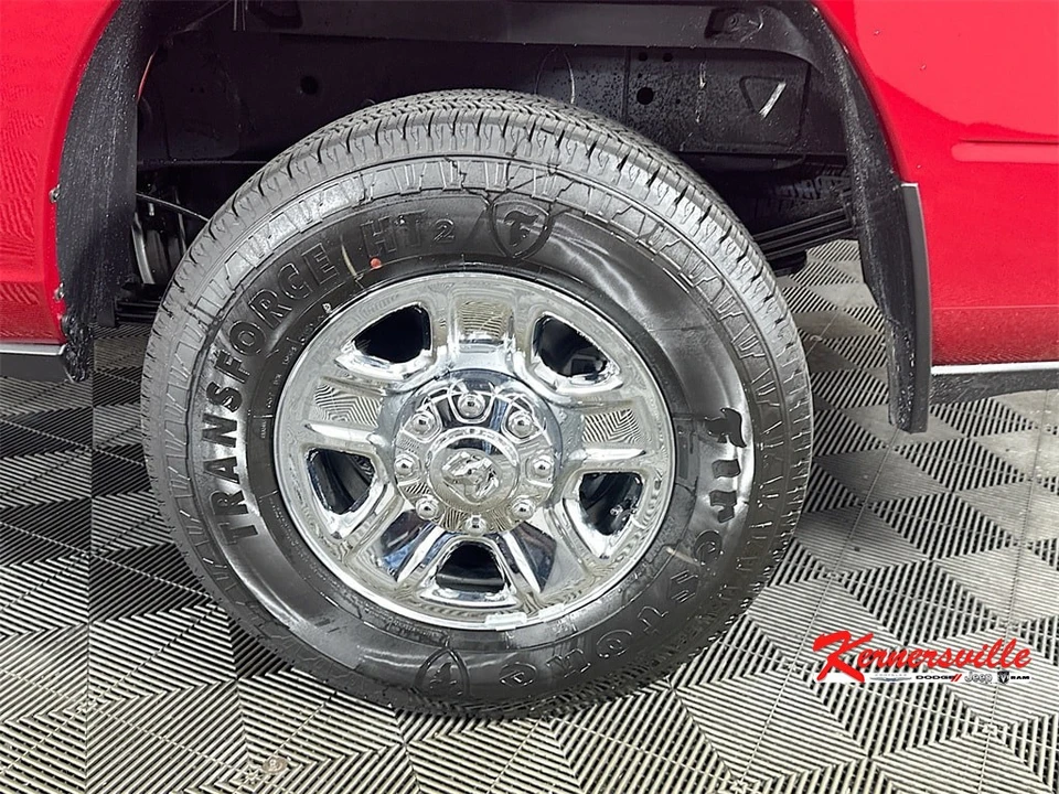 2026 Ram 3500 - Image 17 of 21