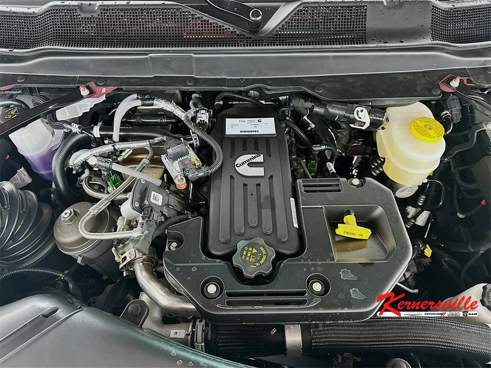 2026 Ram 3500 - Image 18 of 21