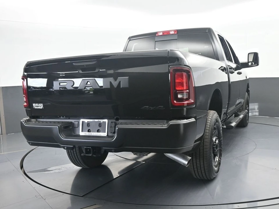 2026 Ram 3500 - Image 5 of 31