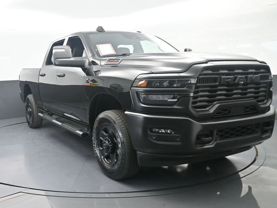 2026 Ram 3500 - Image 9 of 31