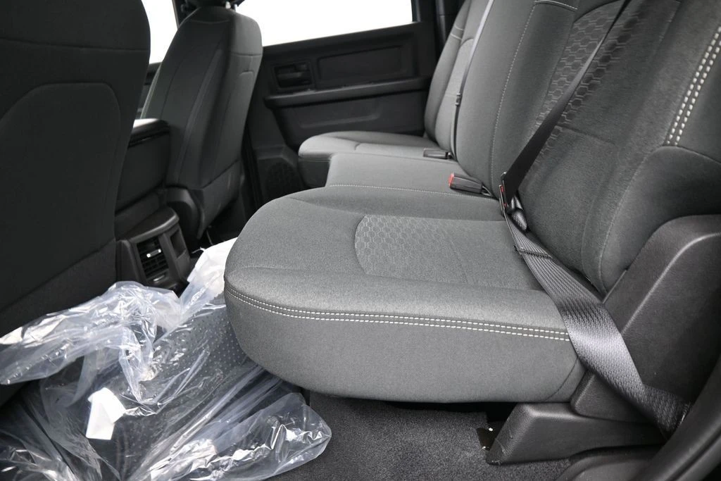 2026 Ram 3500 - Image 29 of 31
