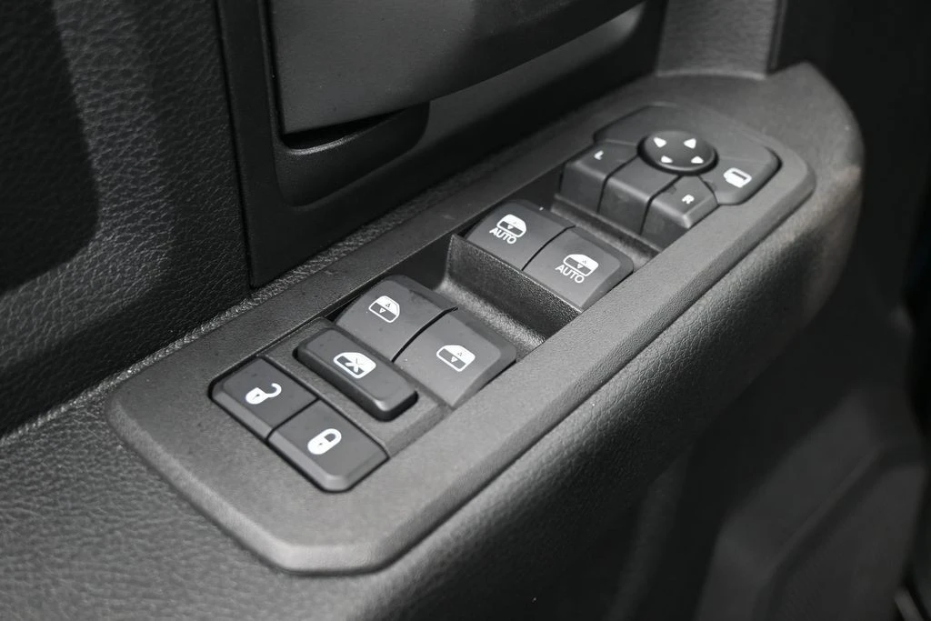 2026 Ram 3500 - Image 13 of 31