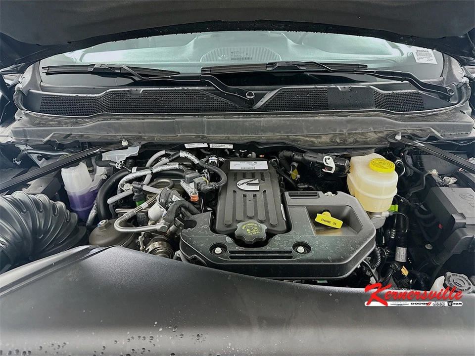 2026 Ram 3500 - Image 17 of 20