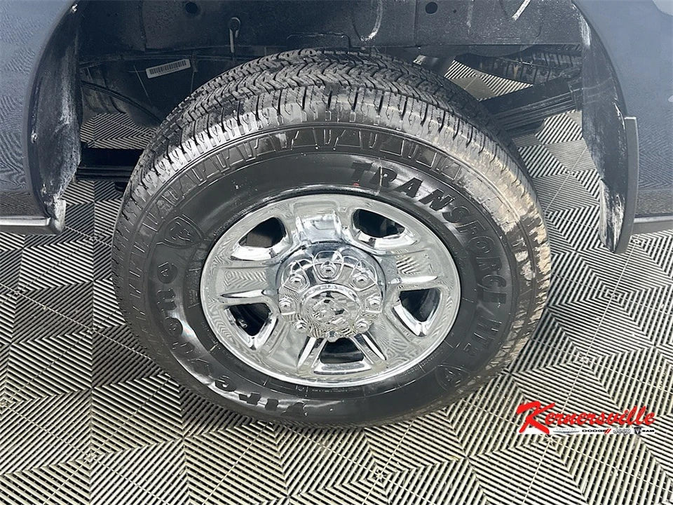 2026 Ram 3500 - Image 16 of 20