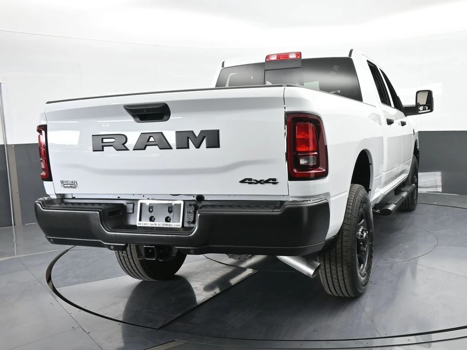 2026 Ram - Image 5 of 31