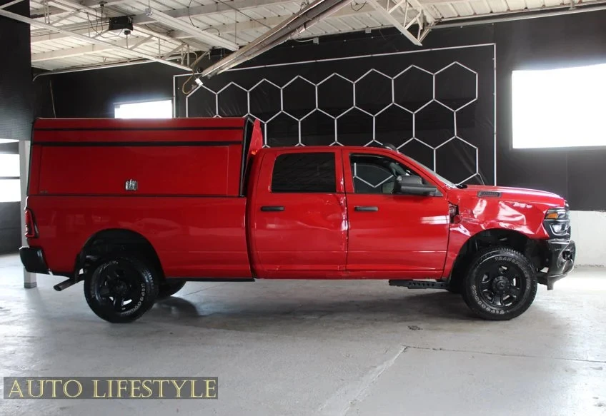 2026 Ram 3500 - Image 11 of 31
