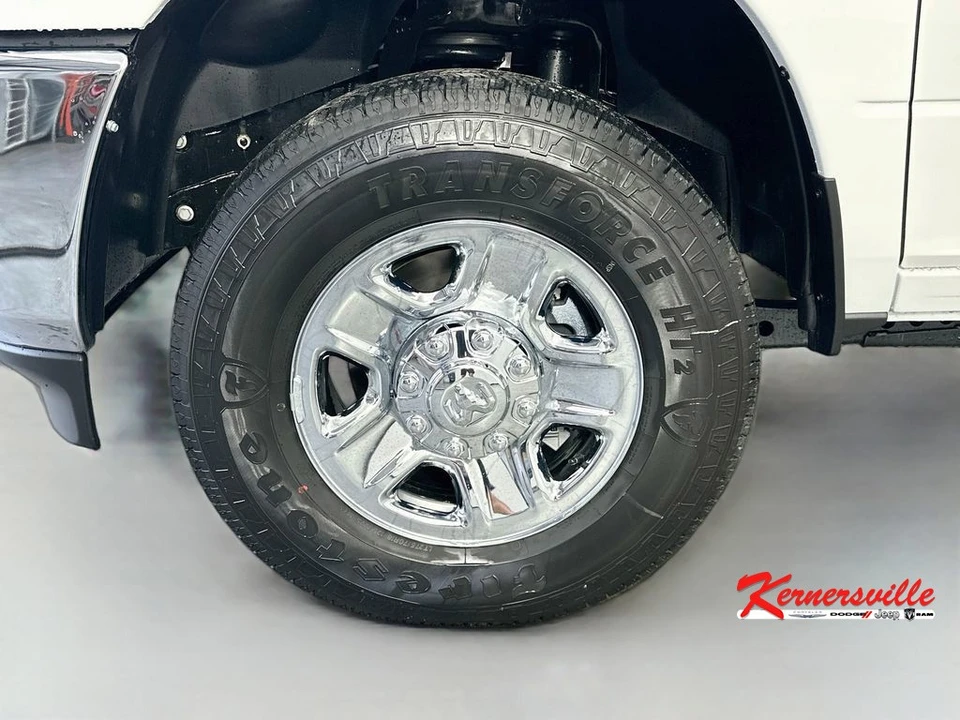 2026 Ram 3500 - Image 17 of 22