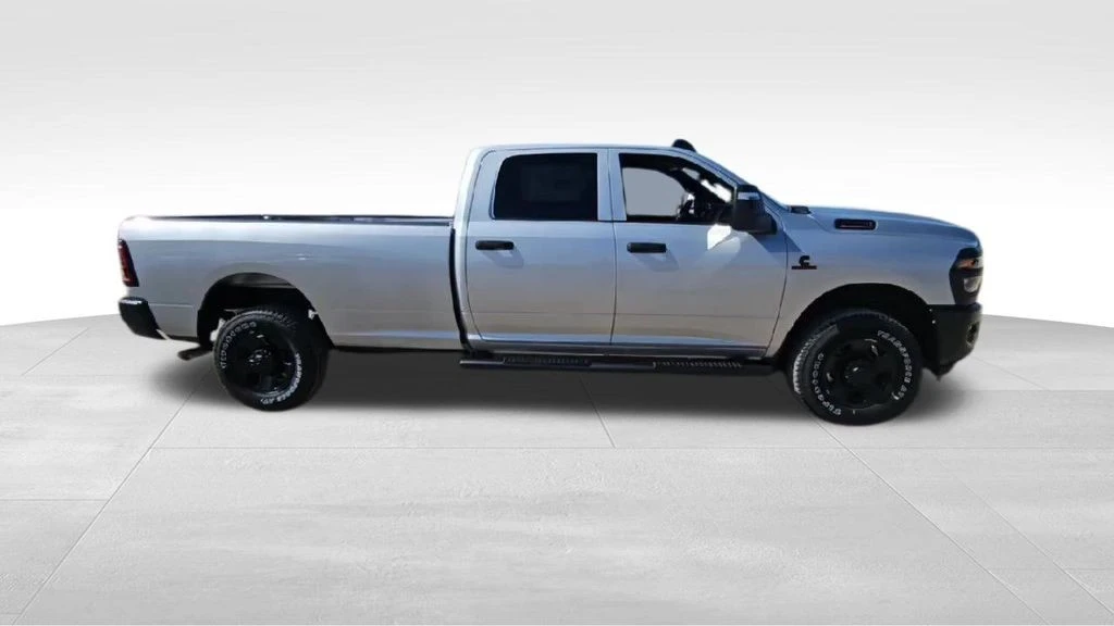 2026 Ram 3500 - Image 9 of 21