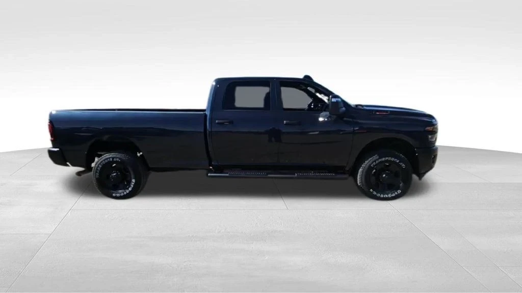2026 Ram 3500 - Image 9 of 21