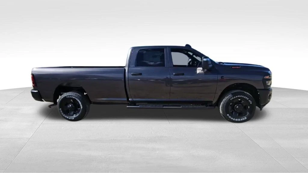 2026 Ram 3500 - Image 9 of 21