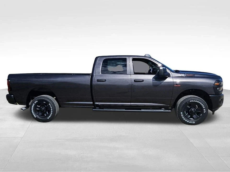 2026 Ram 3500 - Image 12 of 21