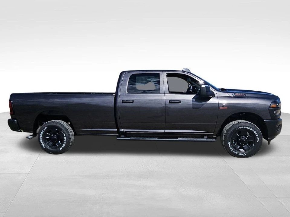 2026 Ram 3500 - Image 12 of 21