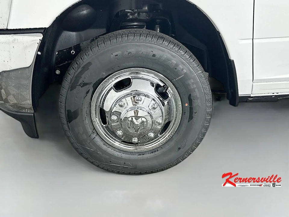 2026 Ram 3500 - Image 17 of 21