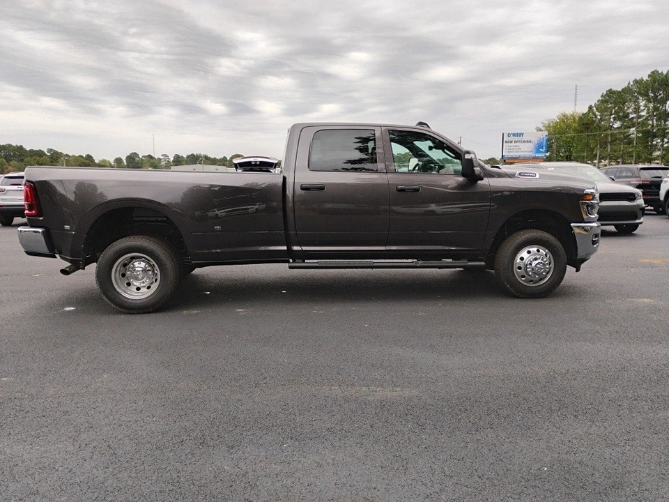 2026 Ram 3500 - Image 4 of 12