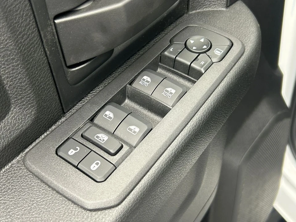2026 Ram 3500 - Image 14 of 31
