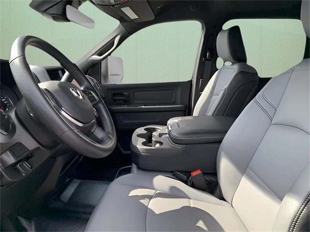 2026 Ram 3500 - Image 18 of 21