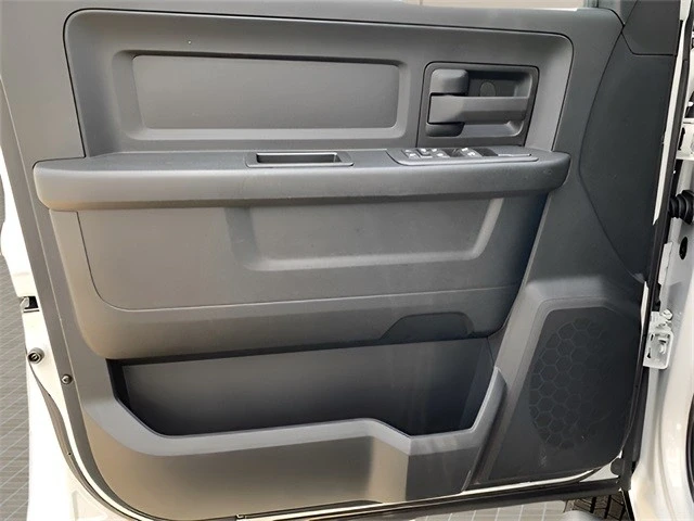2026 Ram 3500 - Image 15 of 21