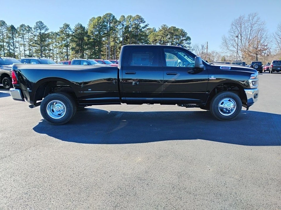 2026 Ram 3500 - Image 4 of 12
