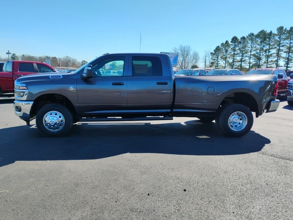 2026 Ram 3500 - Image 8 of 12
