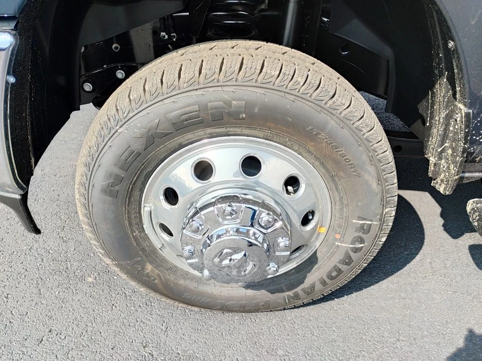 2026 Ram 3500 - Image 9 of 12