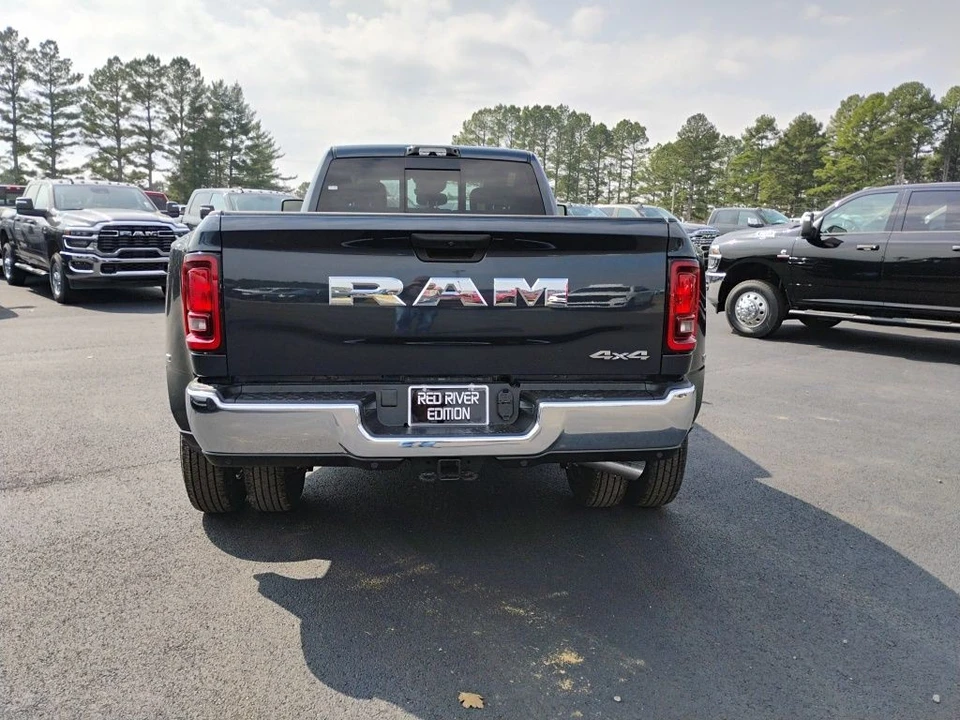 2026 Ram 3500 - Image 6 of 12