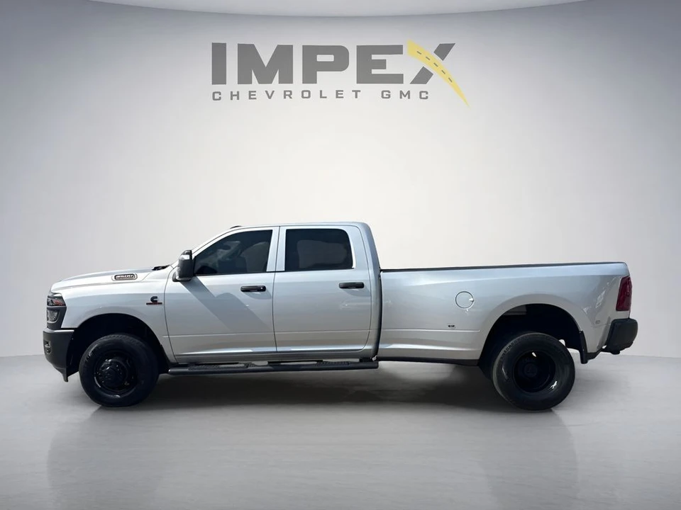2026 Ram 3500 - Image 2 of 31