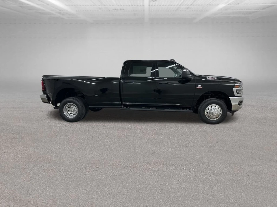 2026 Ram 3500 - Image 12 of 12