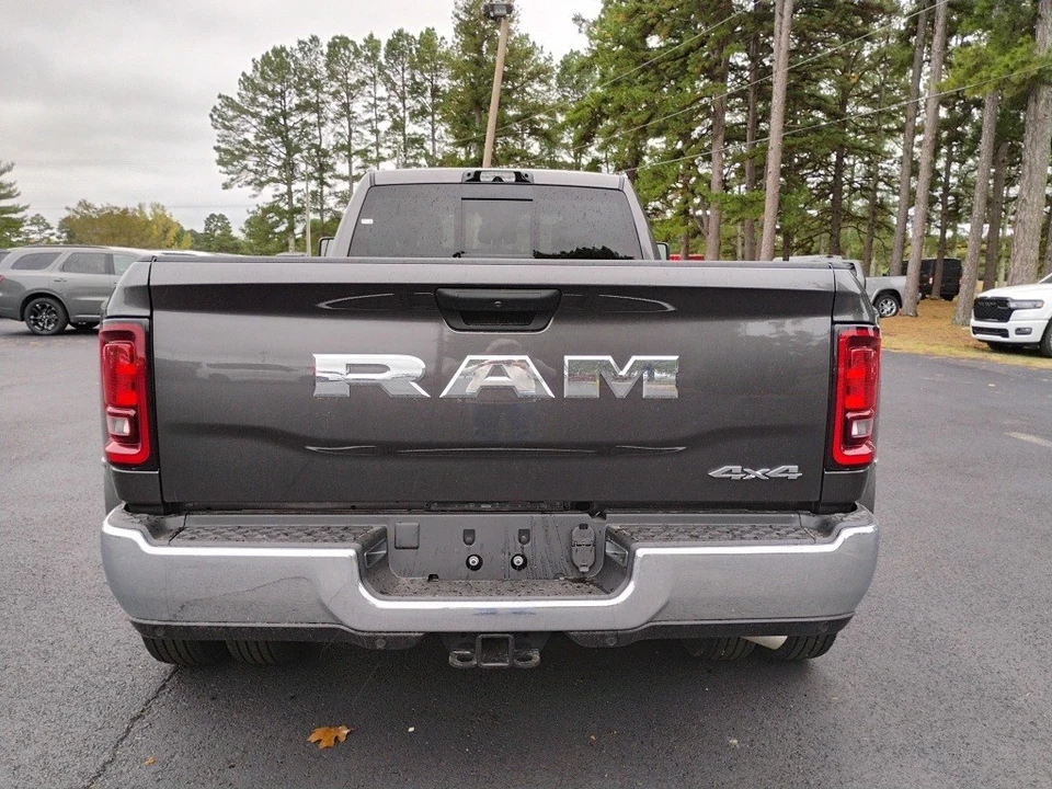 2026 Ram 3500 - Image 6 of 12