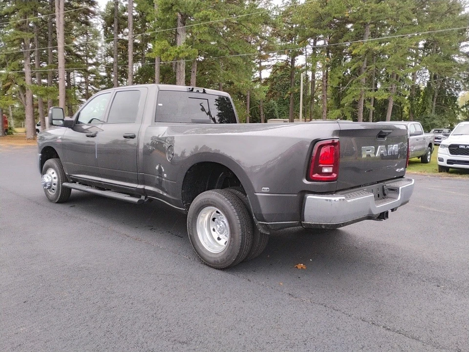 2026 Ram 3500 - Image 7 of 12