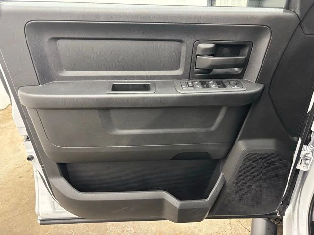 2026 Ram 3500 - Image 14 of 29