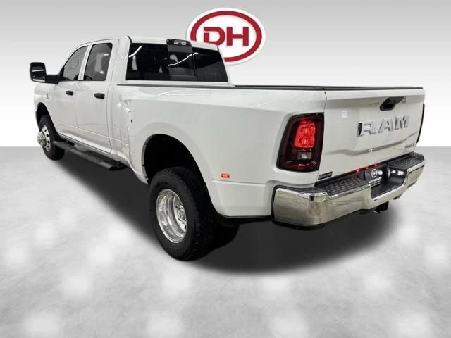 2026 Ram 3500 - Image 9 of 29
