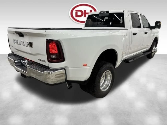 2026 Ram 3500 - Image 12 of 29