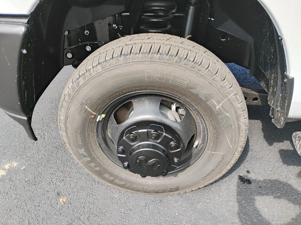 2026 Ram 3500 - Image 9 of 12