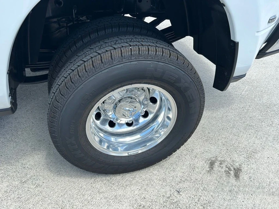 2026 Ram 3500 - Image 20 of 21