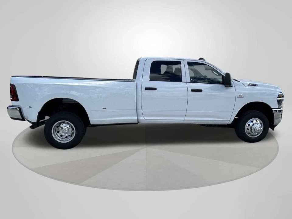 2026 Ram 3500 - Image 8 of 21
