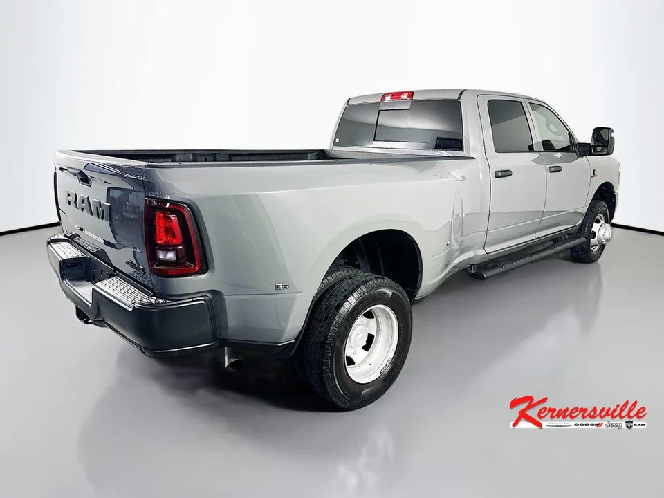 2026 Ram 3500 - Image 7 of 24