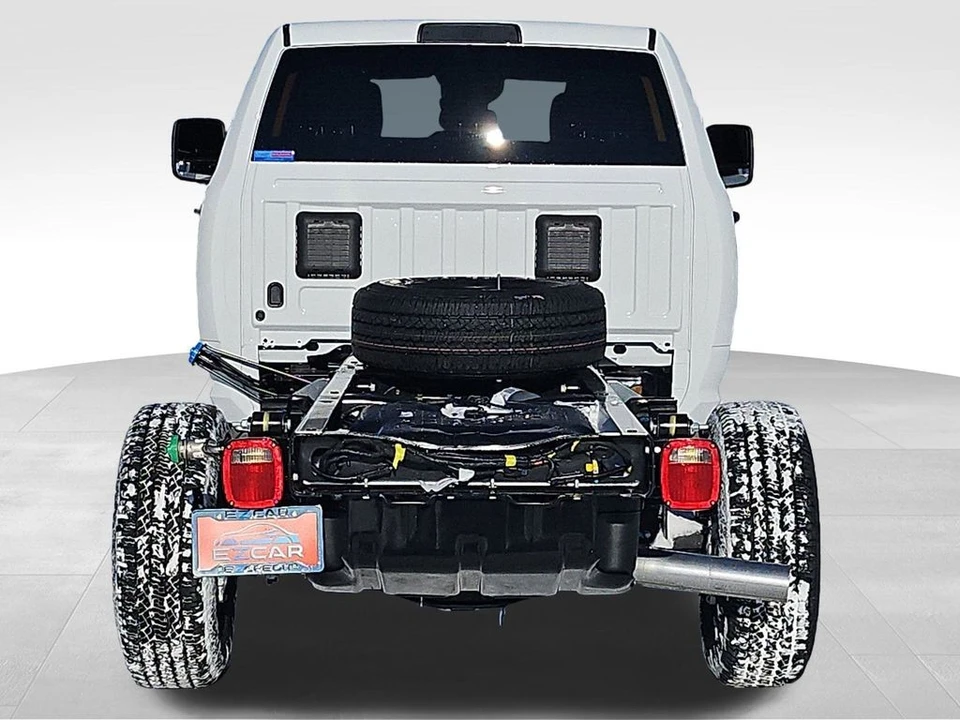 2026 Ram 3500 - Image 14 of 21
