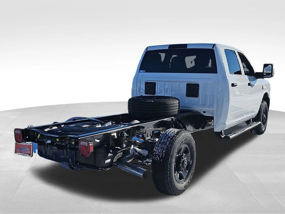 2026 Ram 3500 - Image 13 of 21