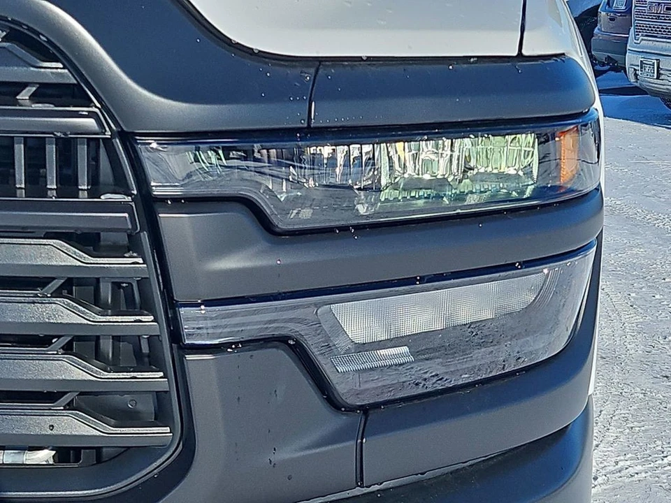 2026 Ram 3500 - Image 18 of 21