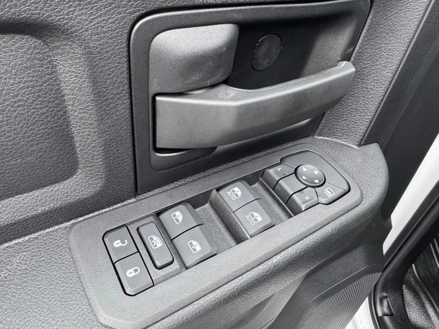 2026 Ram 3500 - Image 13 of 21