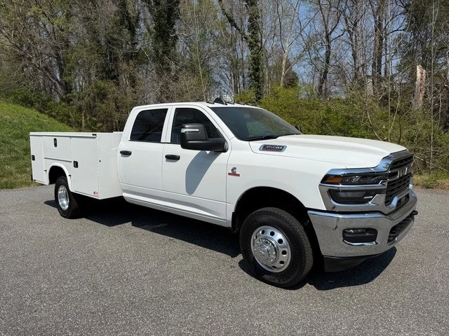 2026 Ram 3500 - Image 5 of 21