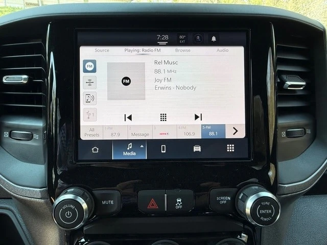 2026 Ram 3500 - Image 23 of 28
