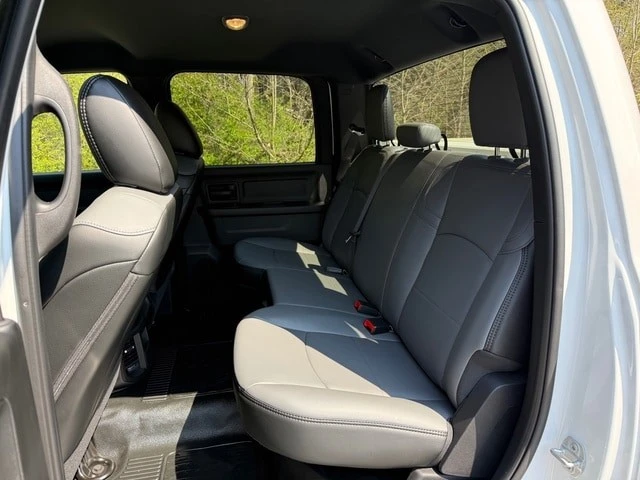 2026 Ram 3500 - Image 17 of 21