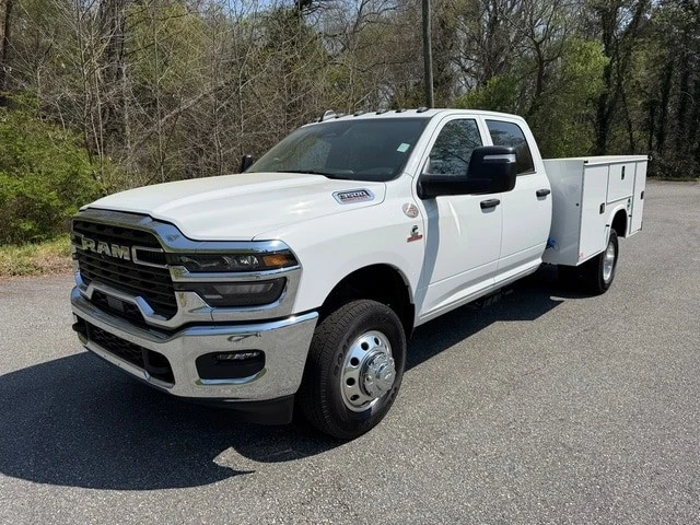2026 Ram 3500 - Image 3 of 28