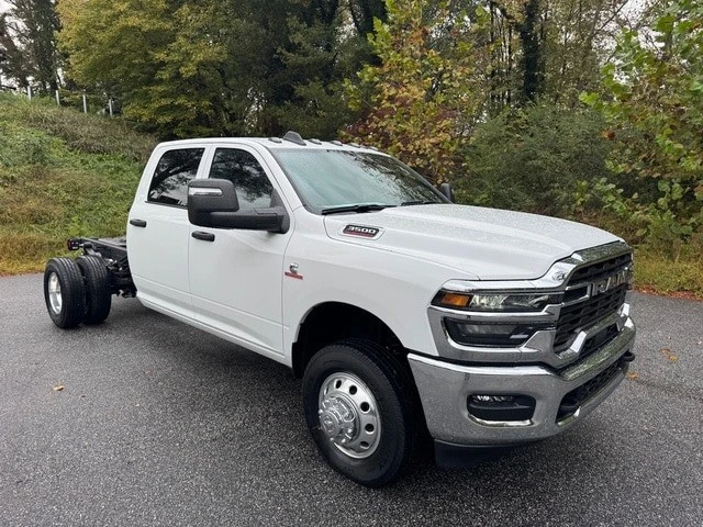 2026 Ram 3500 - Image 5 of 21