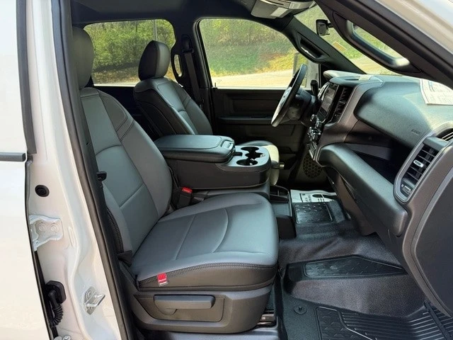2026 Ram 3500 - Image 20 of 28