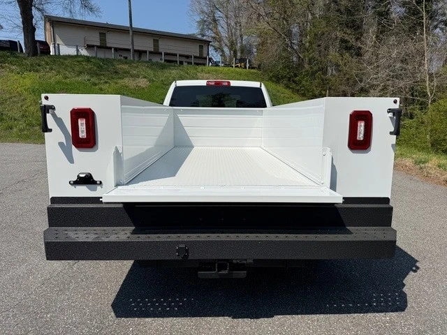 2026 Ram 3500 - Image 10 of 28